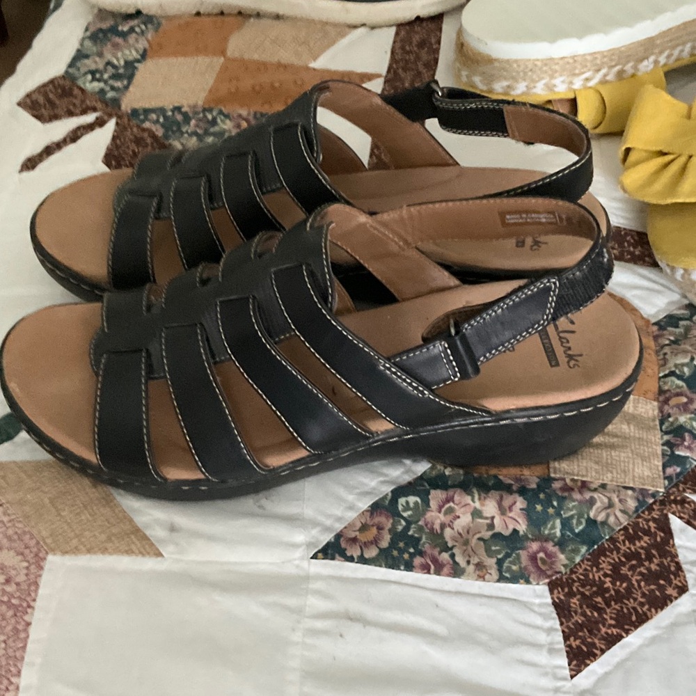 Clarks Women's Black and Tan Strappy Sandals